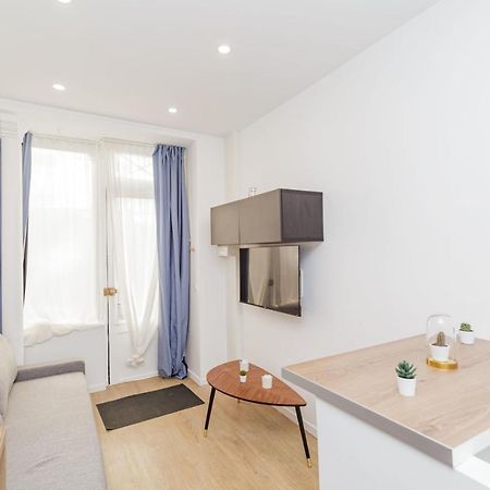 Nice Apartment Renovated And Bright Street Side Parigi Esterno foto